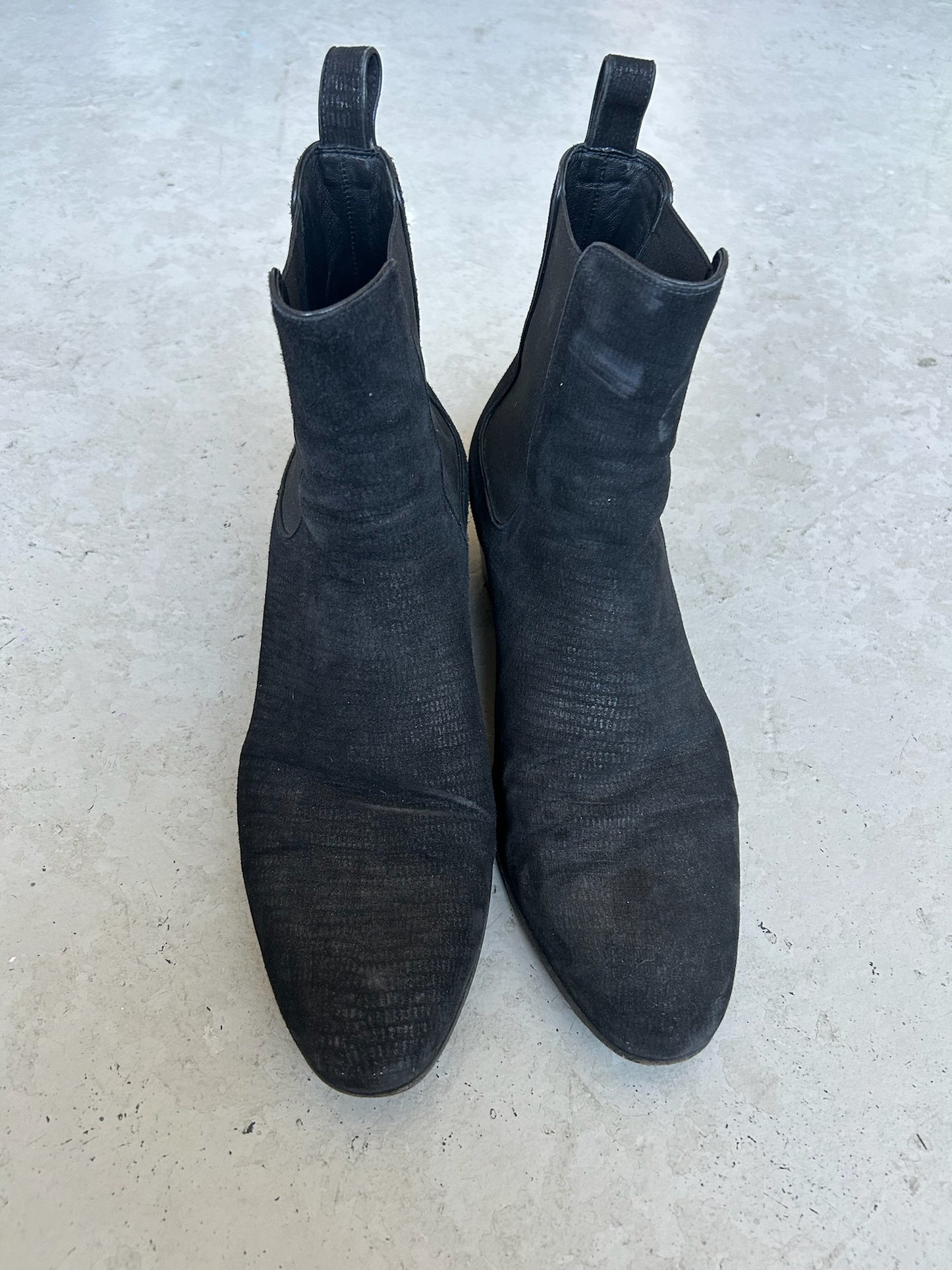 Saint Laurent Paris Suede Wyatt Chelsea Boots (44)