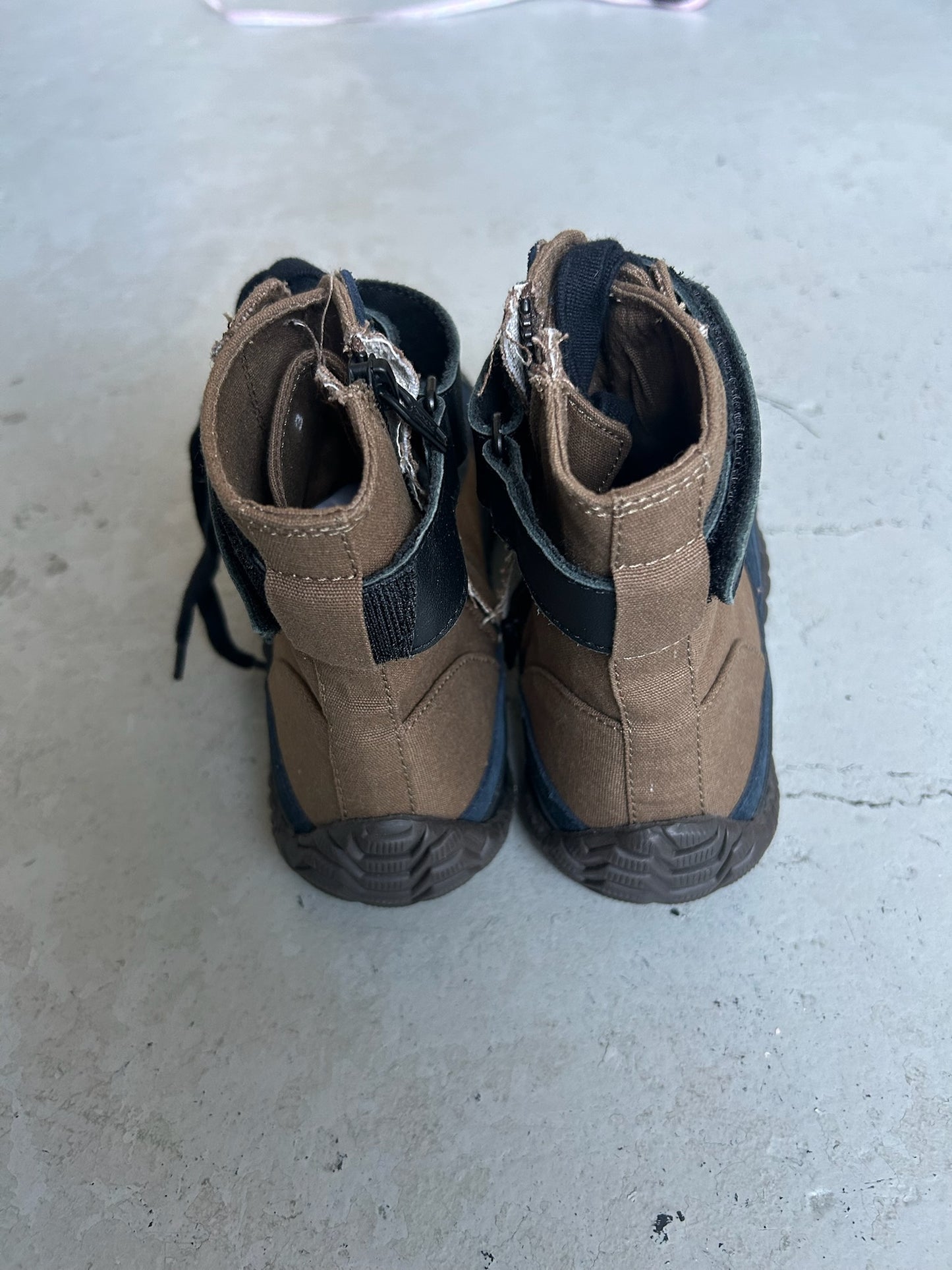 Yohji Yamamoto Brown High Cut Sneaker (6.5)