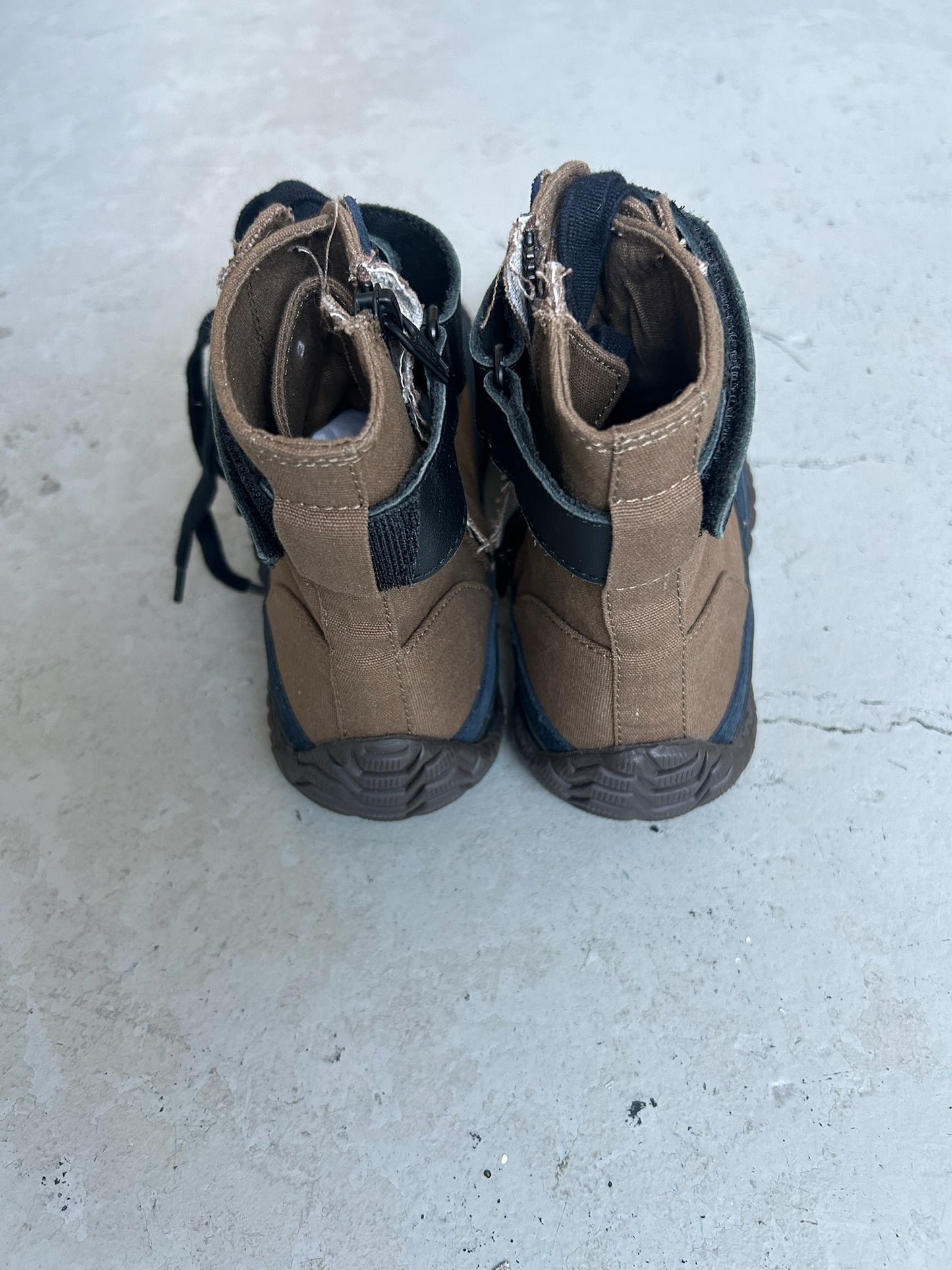 Yohji Yamamoto Brown High Cut Sneaker (6.5)