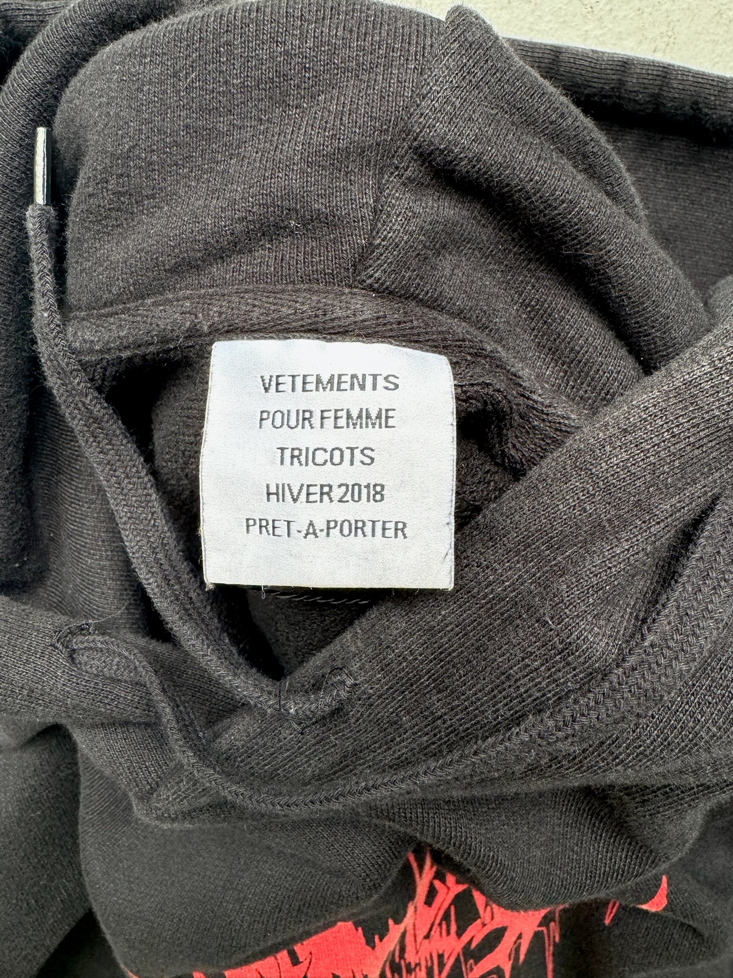 Vetements FW18 Metal Tour Hoodie (XS)