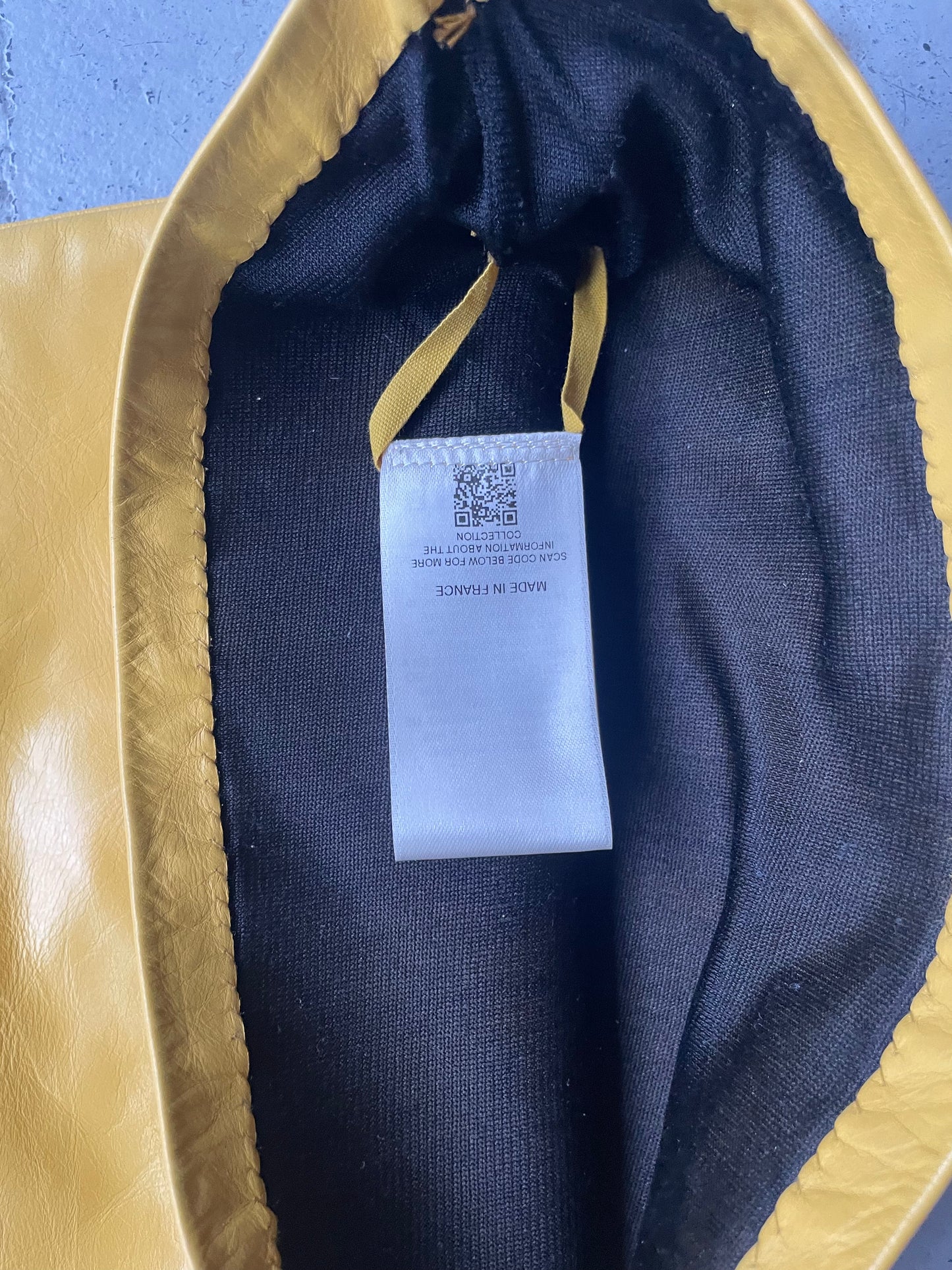 Rick Owens FW22 STROBE Lemon Cargo Gloves (9.5)