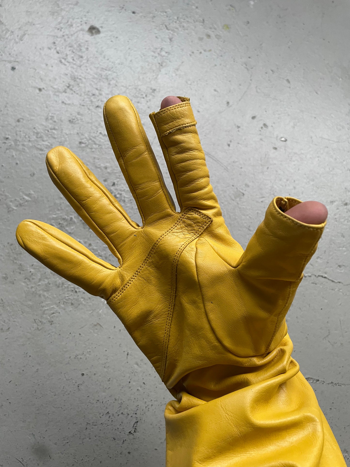 Rick Owens FW22 STROBE Lemon Cargo Gloves (9.5)