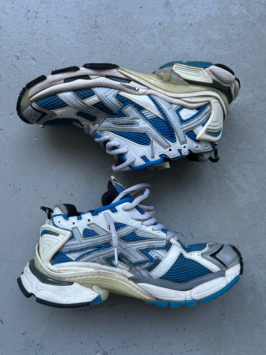 Balenciaga Runners (42)