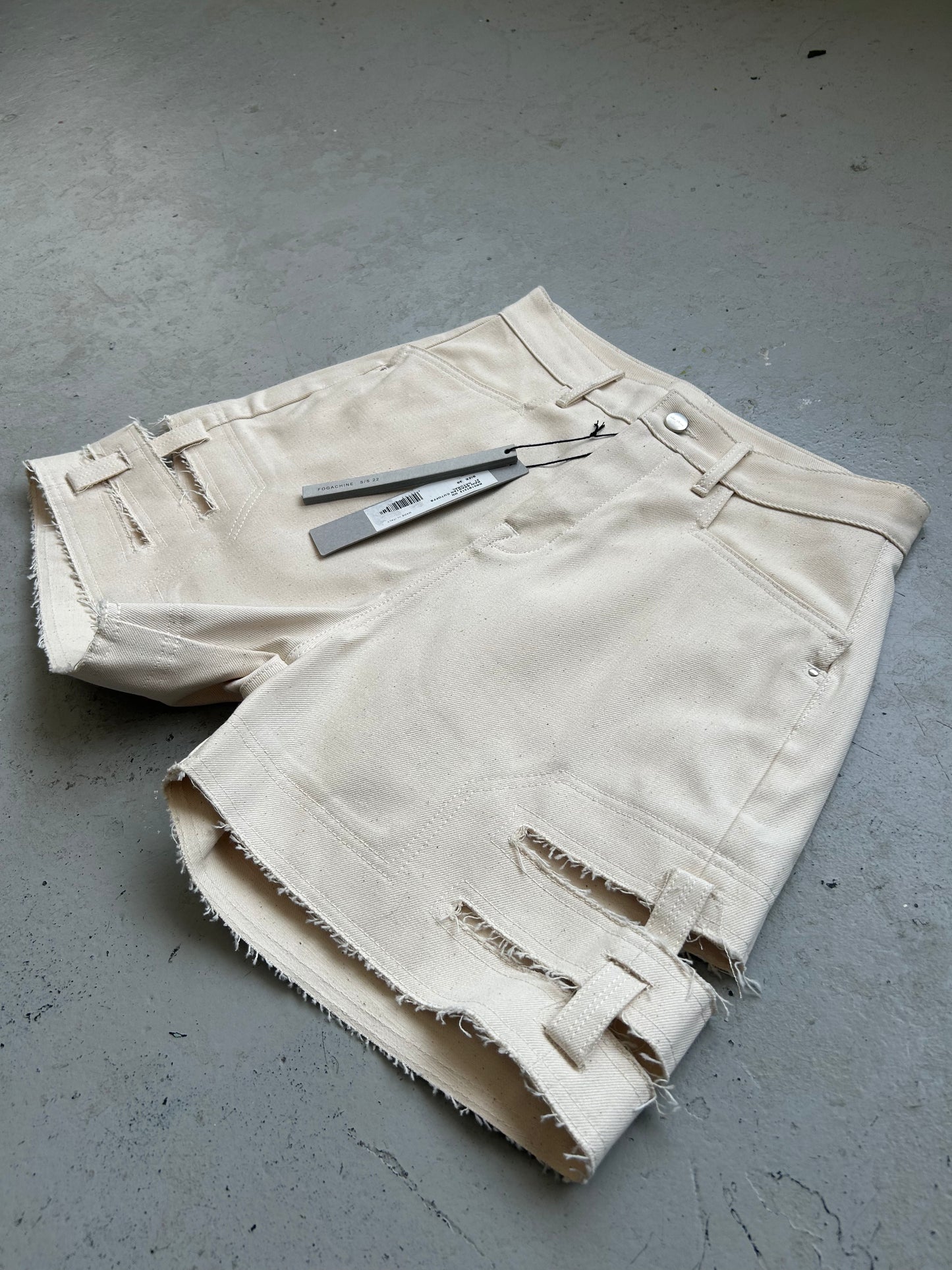 Rick Owens SS22 FOGACHINE Ecru Spartan Shorts (30)