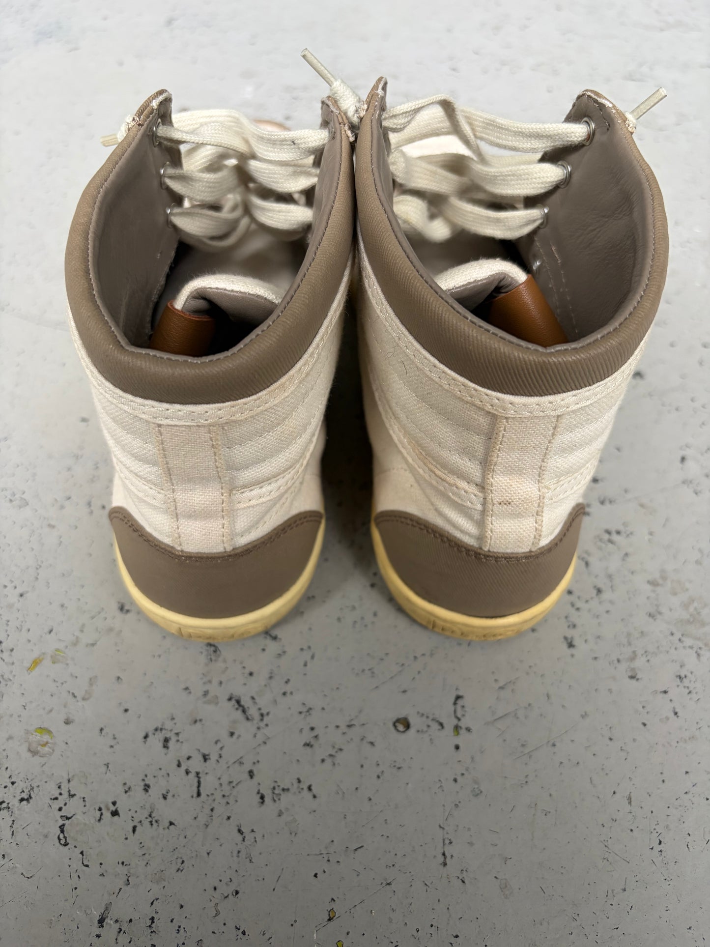 Dolce & Gabbana 2000s White High Top Sneakers (40)