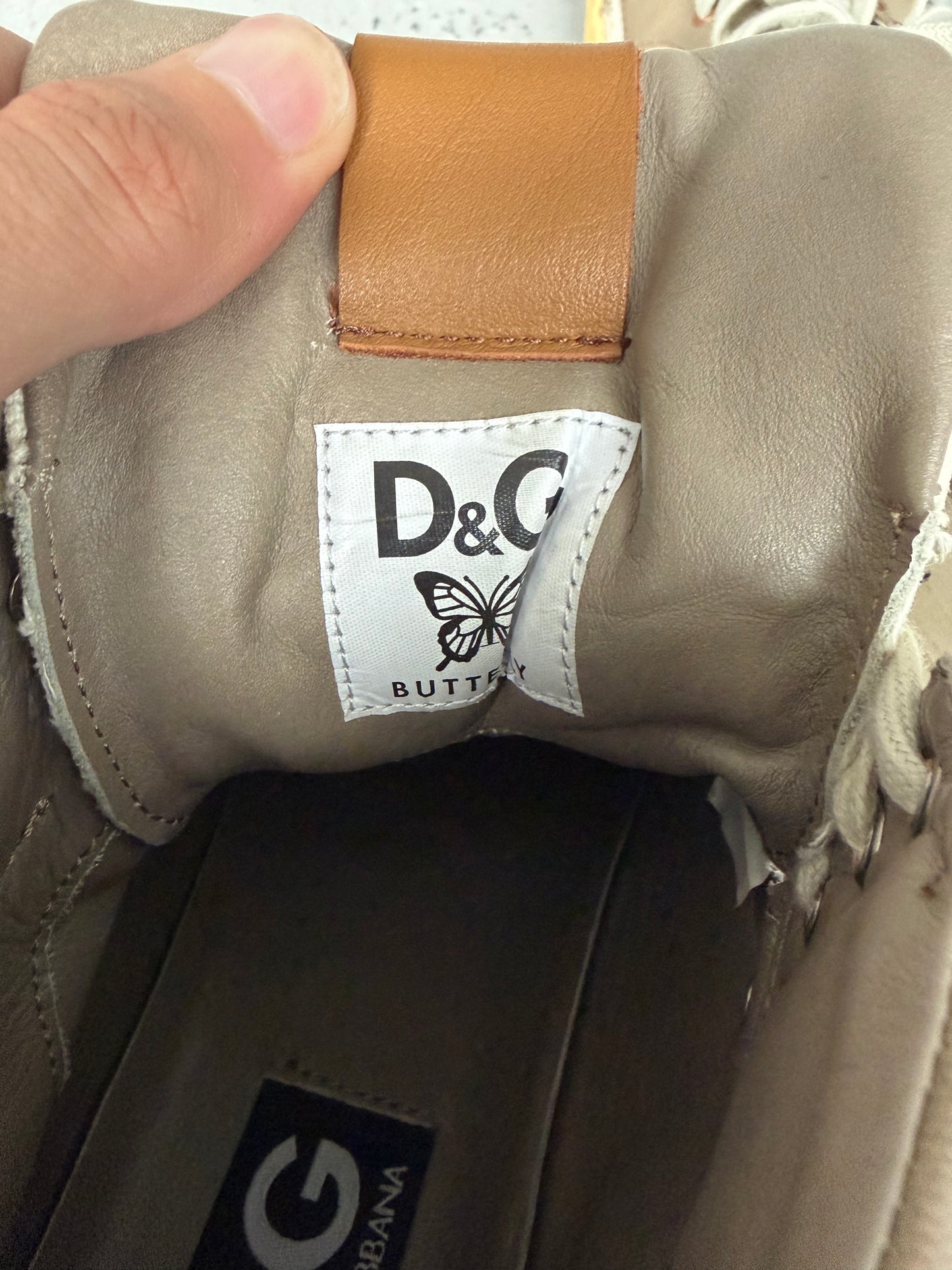 Dolce & Gabbana 2000s White High Top Sneakers (40)