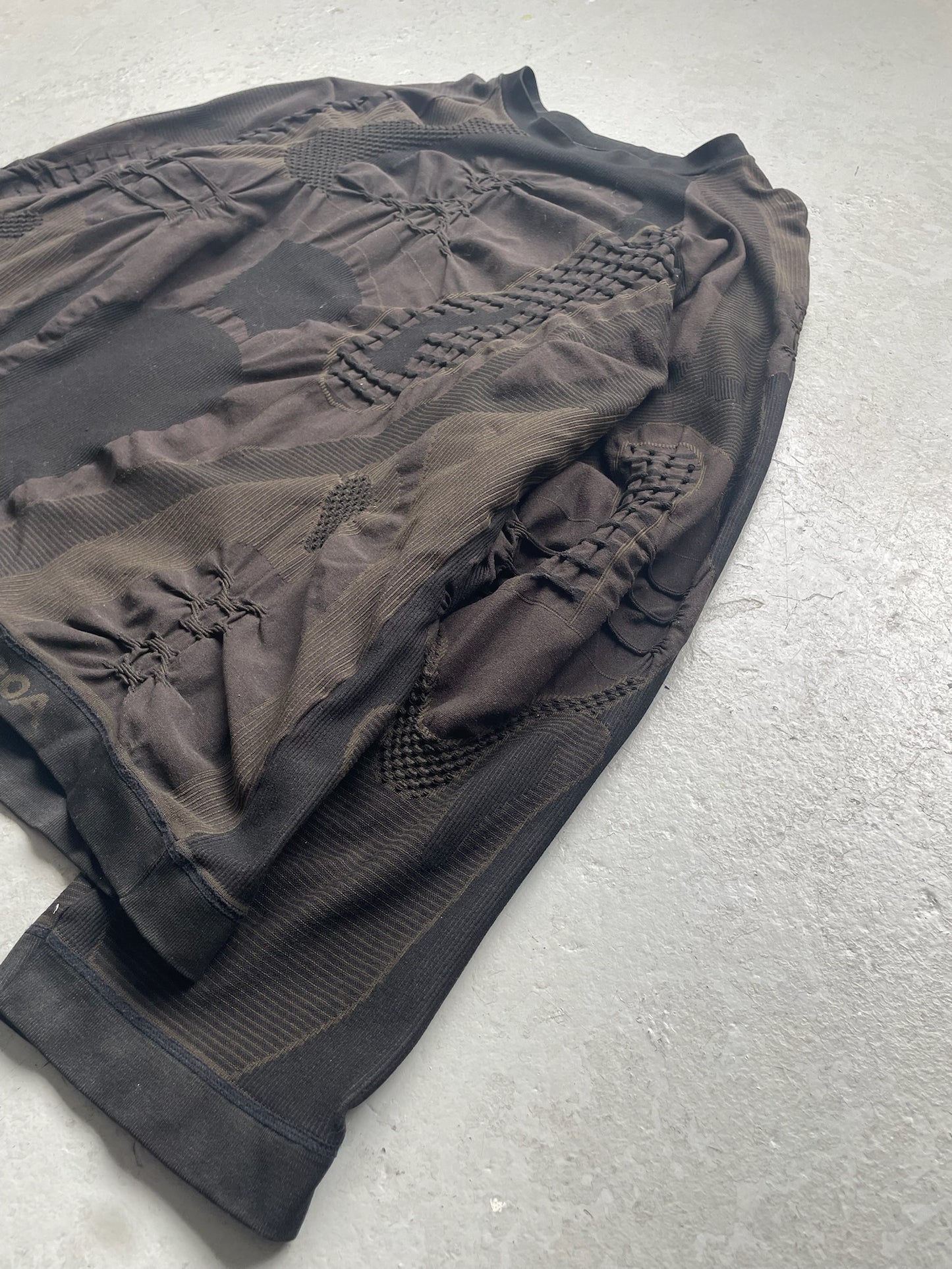 ROA Oversized 3D Brown Knit (L)