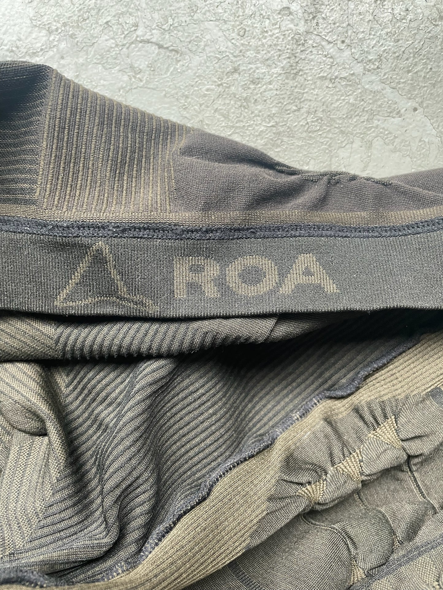 ROA Oversized 3D Brown Knit (L)