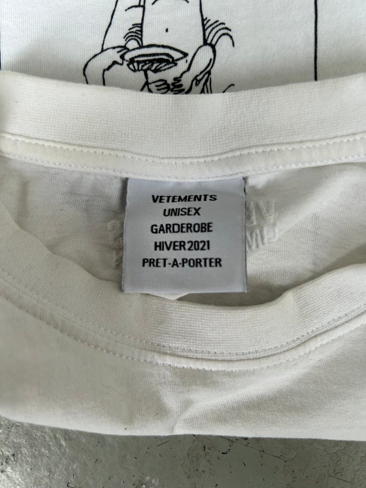 Vetements Love Is Short Sleeve Shirt (XS)