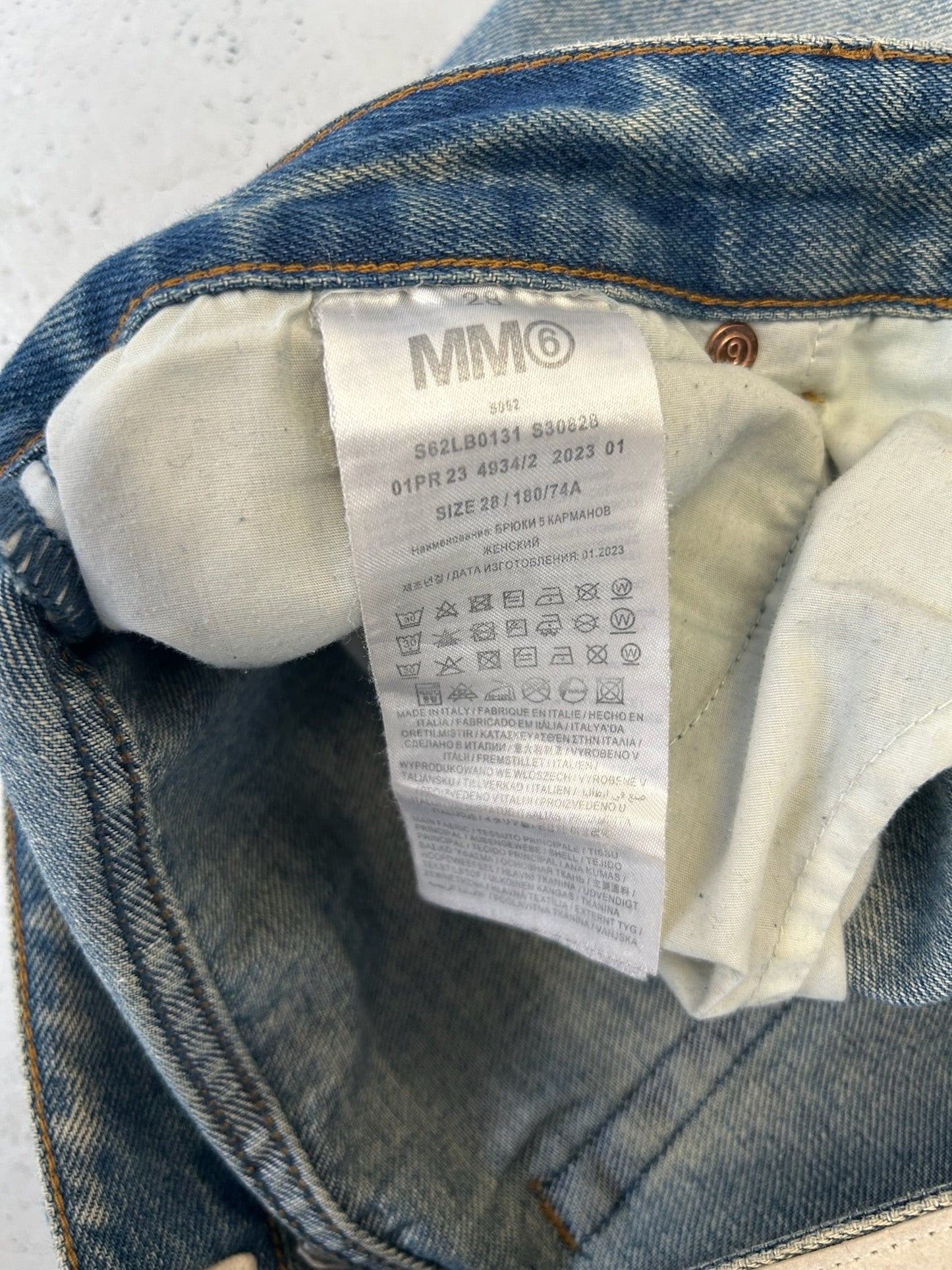 MM6 Light Wash Denim (28)