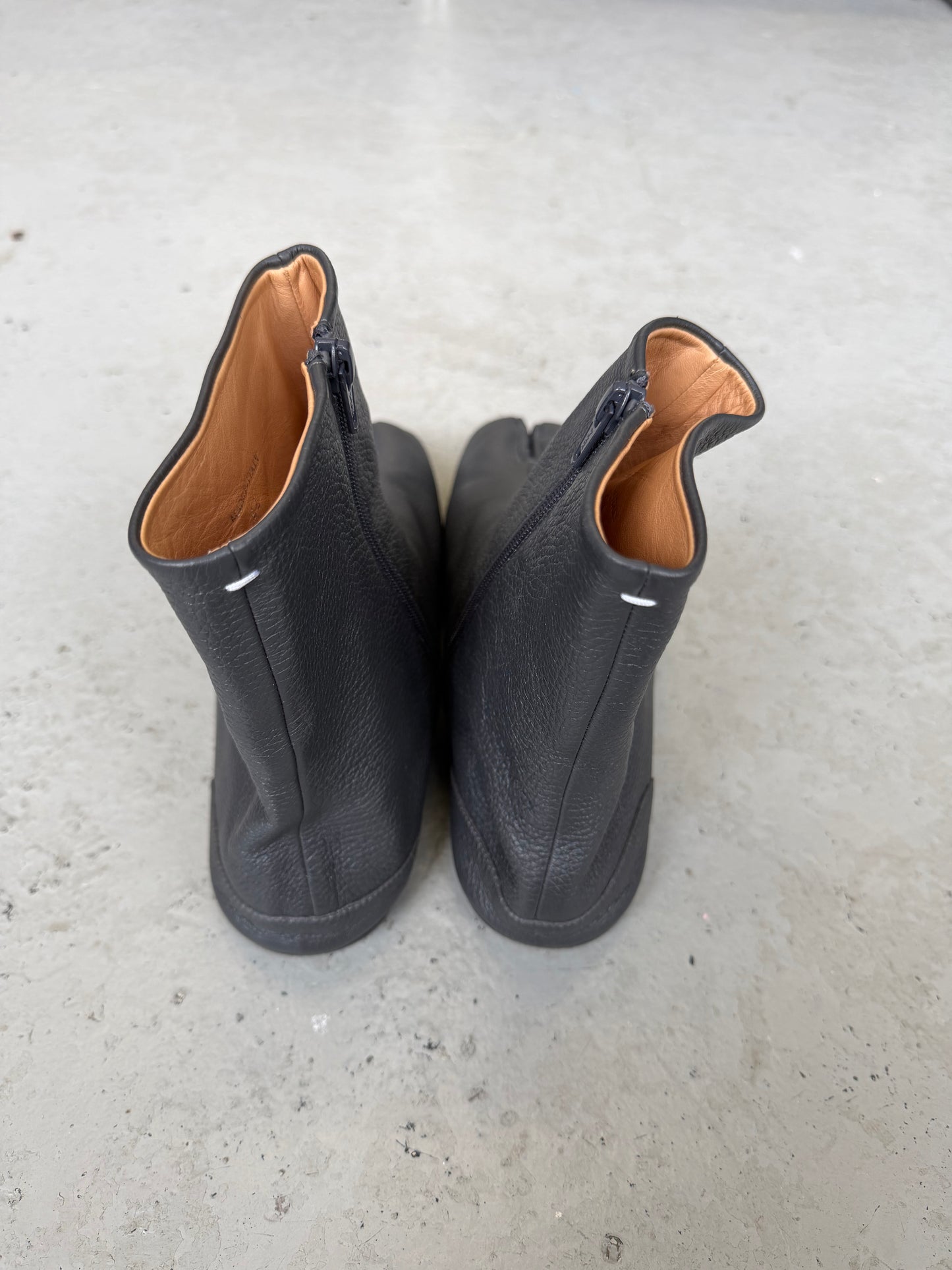 Maison Margiela Flat Ankle Boots (44)
