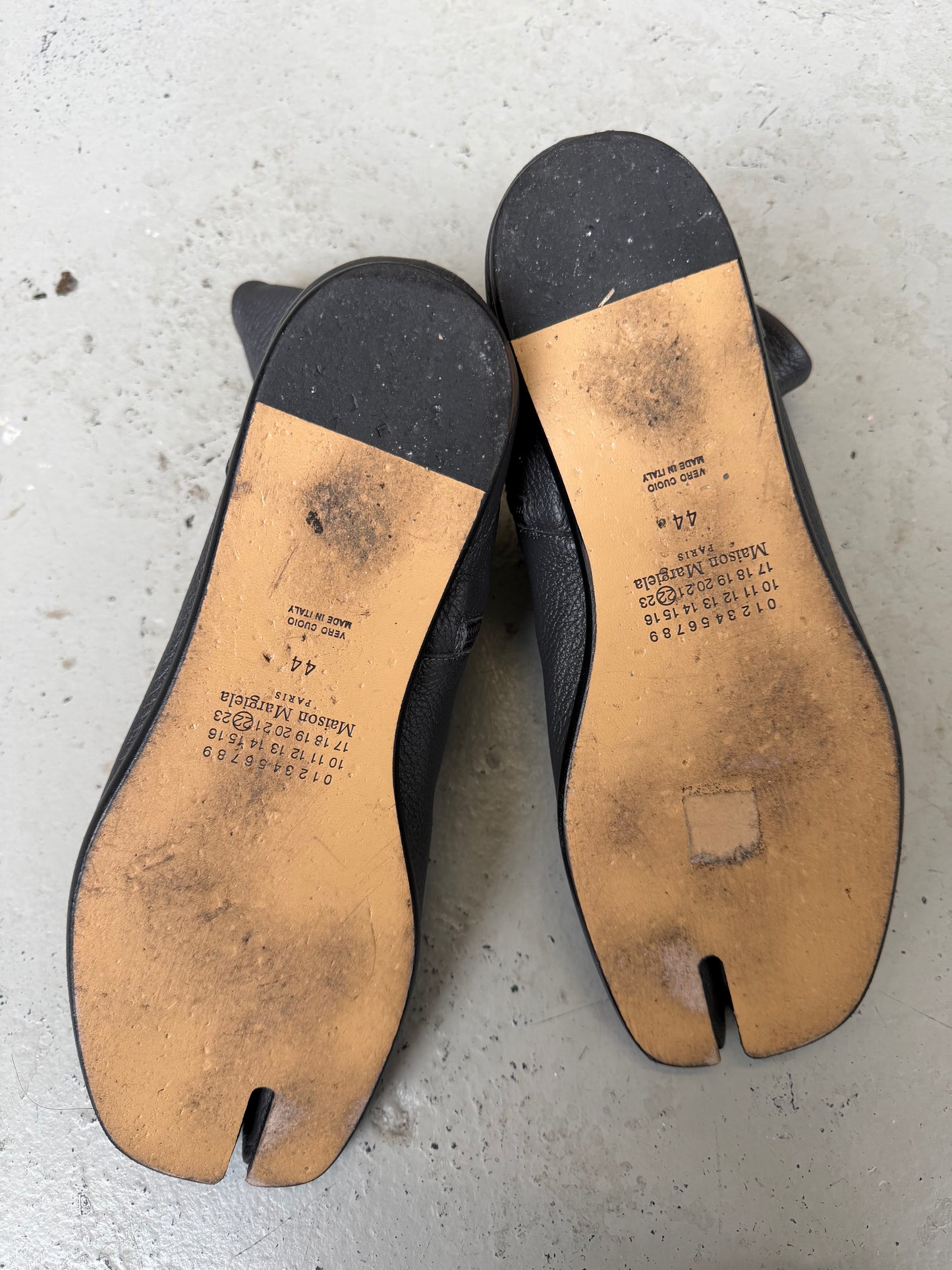 Maison Margiela Flat Ankle Boots (44)
