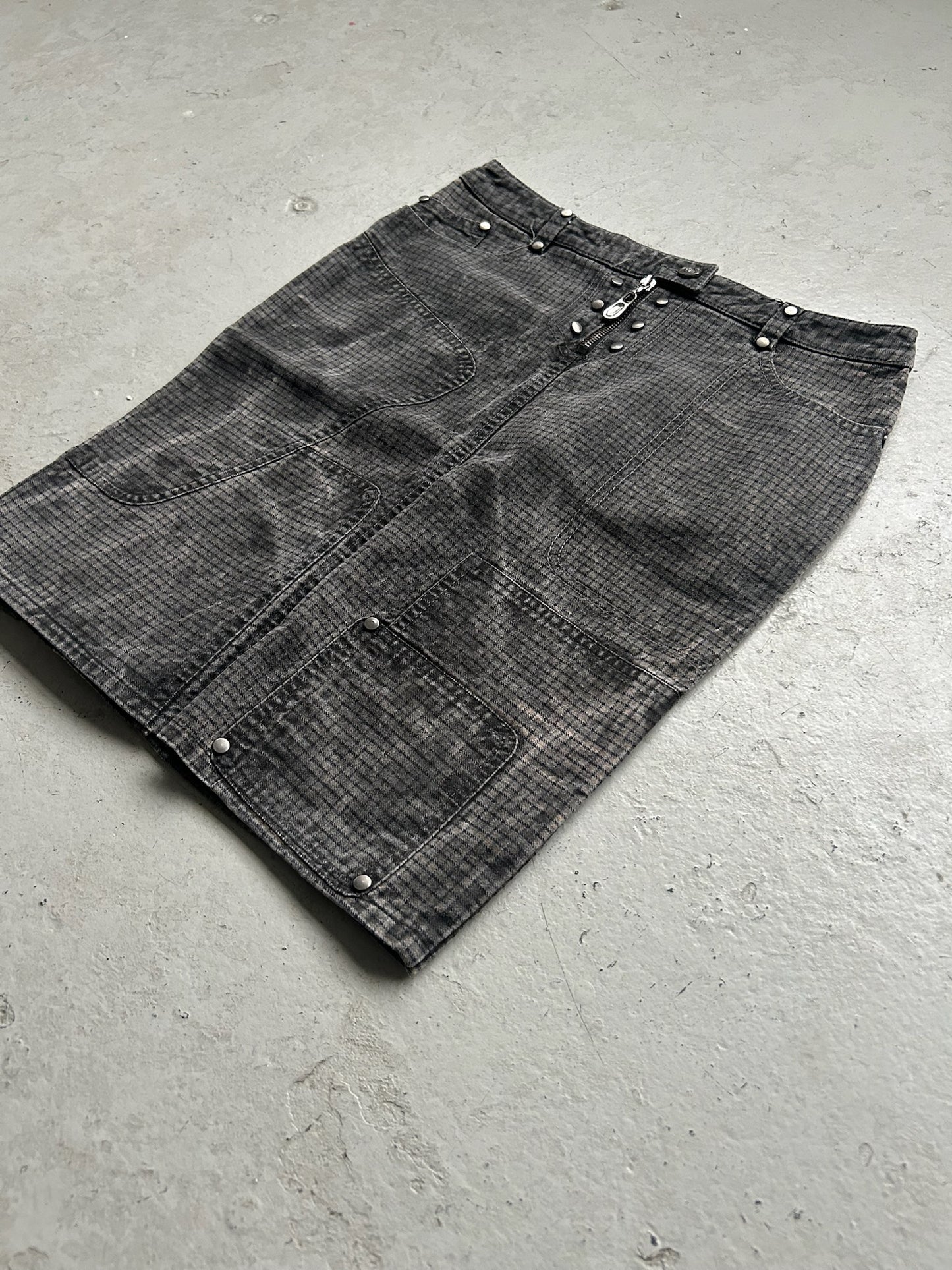 Versace Stone Wash Checkered Pencil Skirt (24)