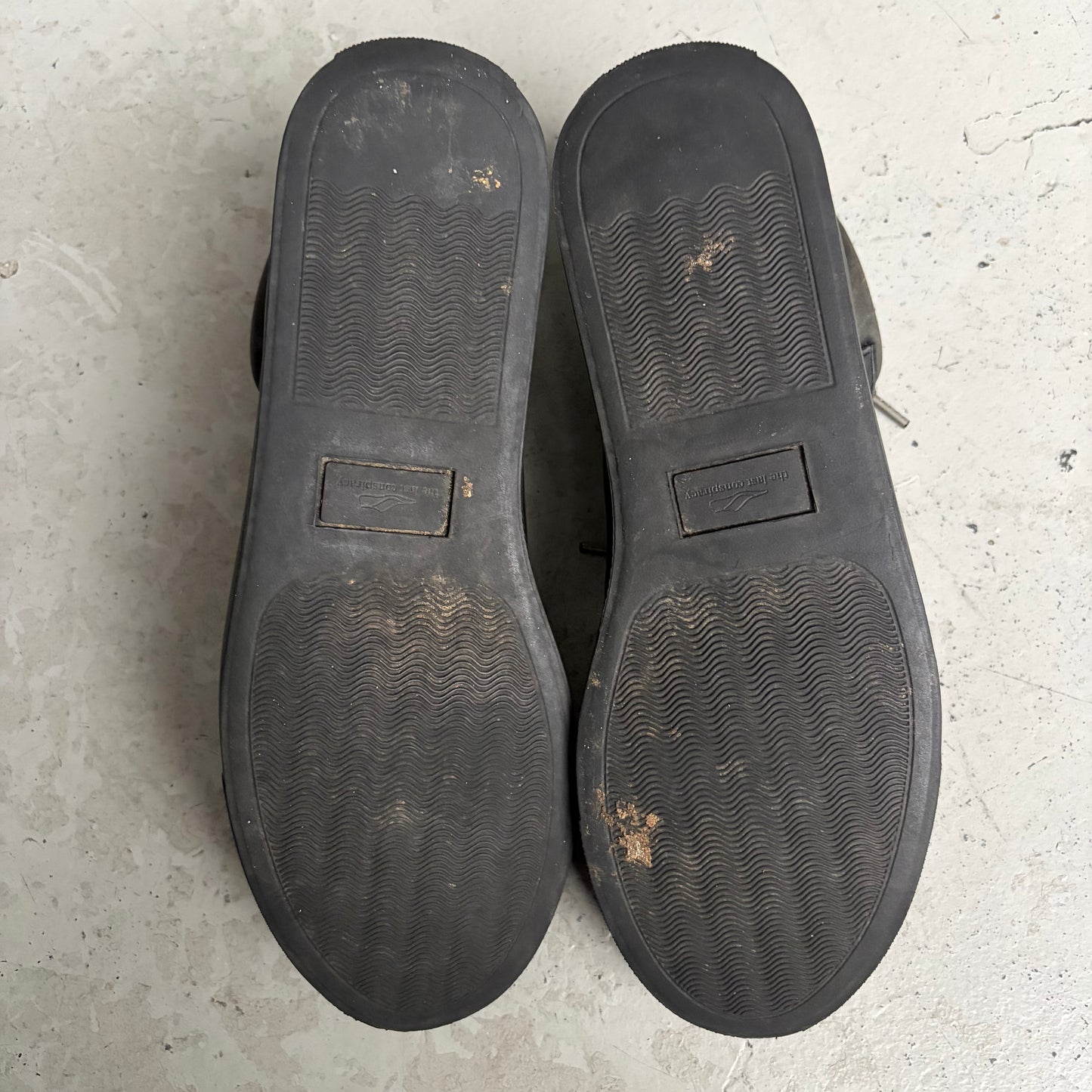 The Last Conspiracy Black Leather High Top Sneaker (42)