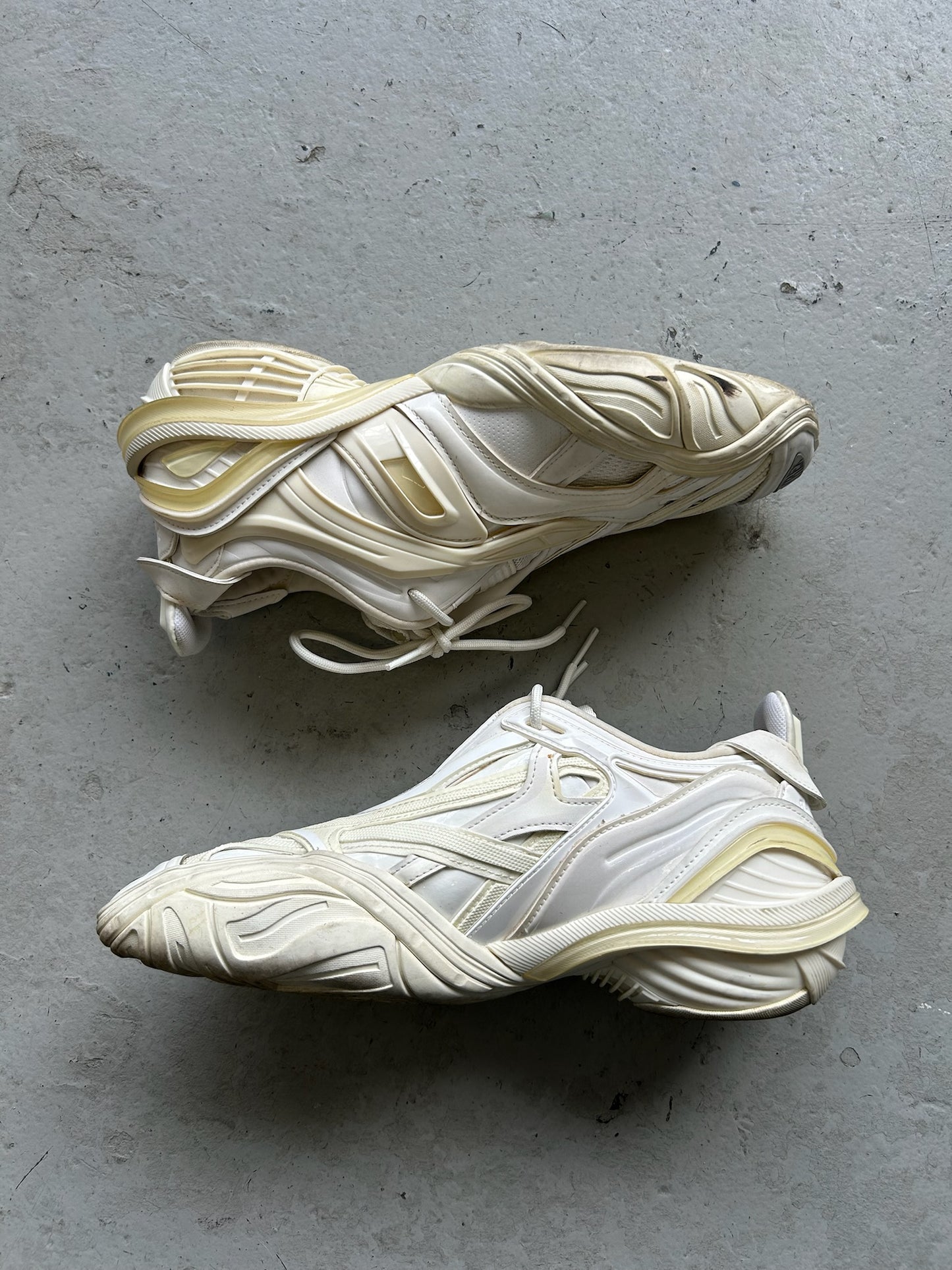 Balenciaga White Tyrex Sneakers (40)