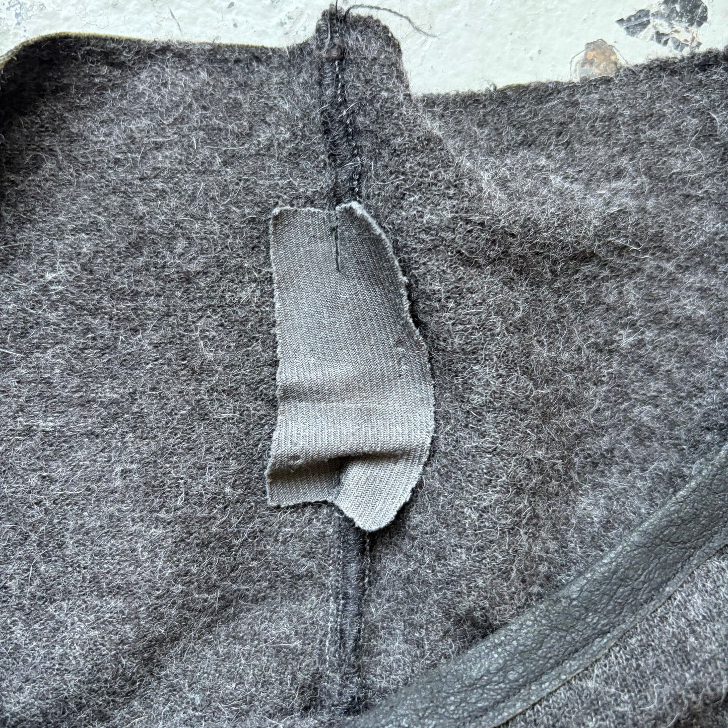 10Sei0otto Leather Shoulder Sweater (L)