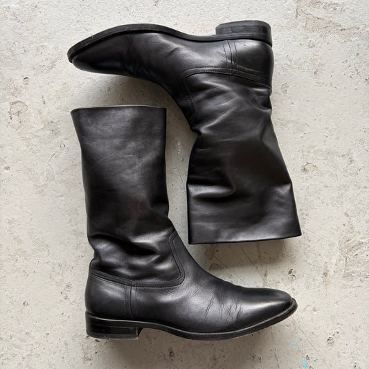 Saint Laurent Paris Matt 25 Black Leather Boots (42)