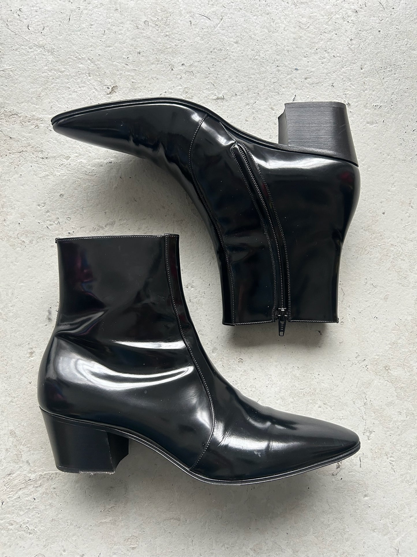 Saint Laurent Paris Patent Leather Vassili (43.5)