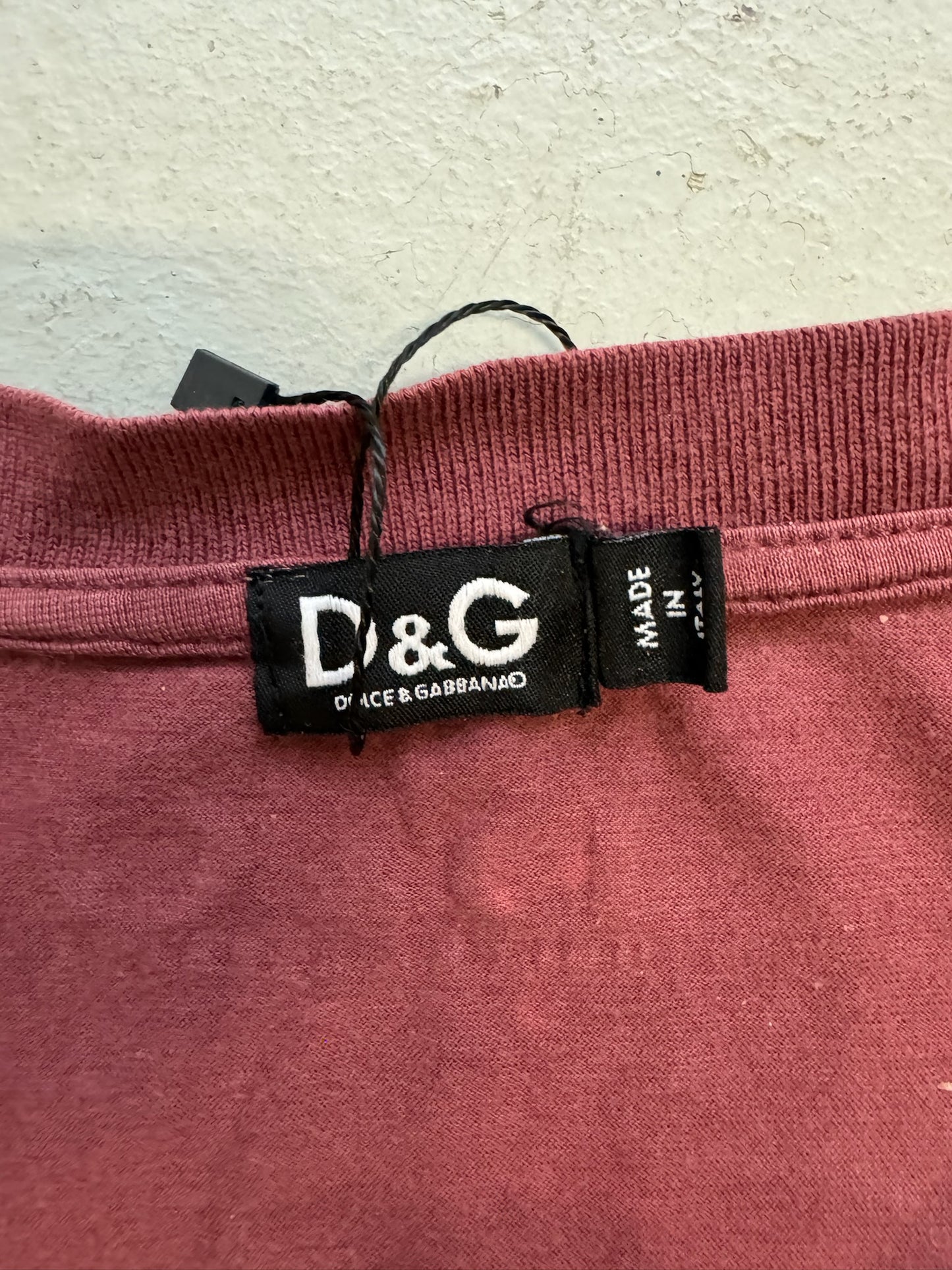 Dolce & Gabbana Maroon V Neck T (M)