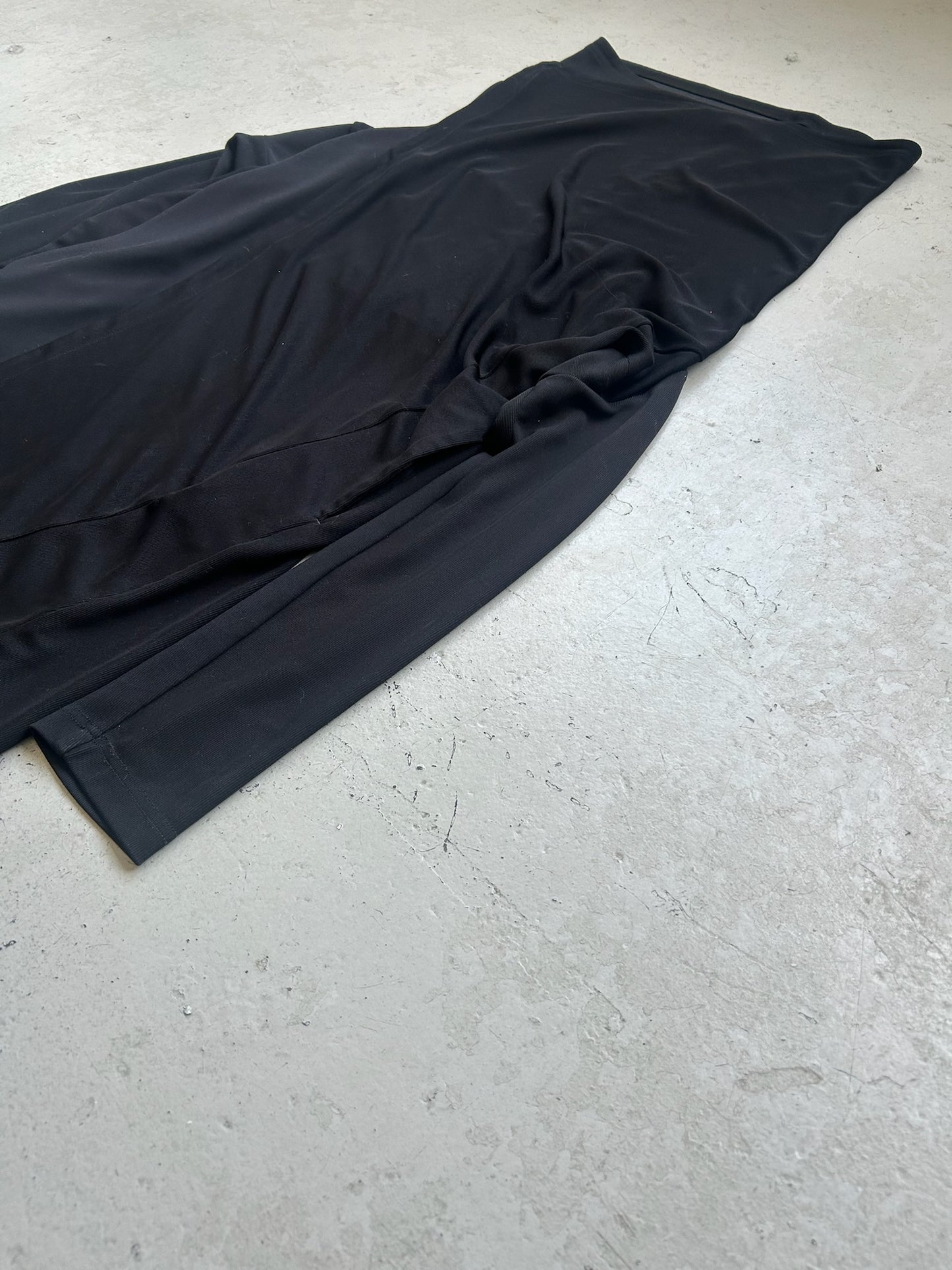 Tornado Mart Black Cape (L)