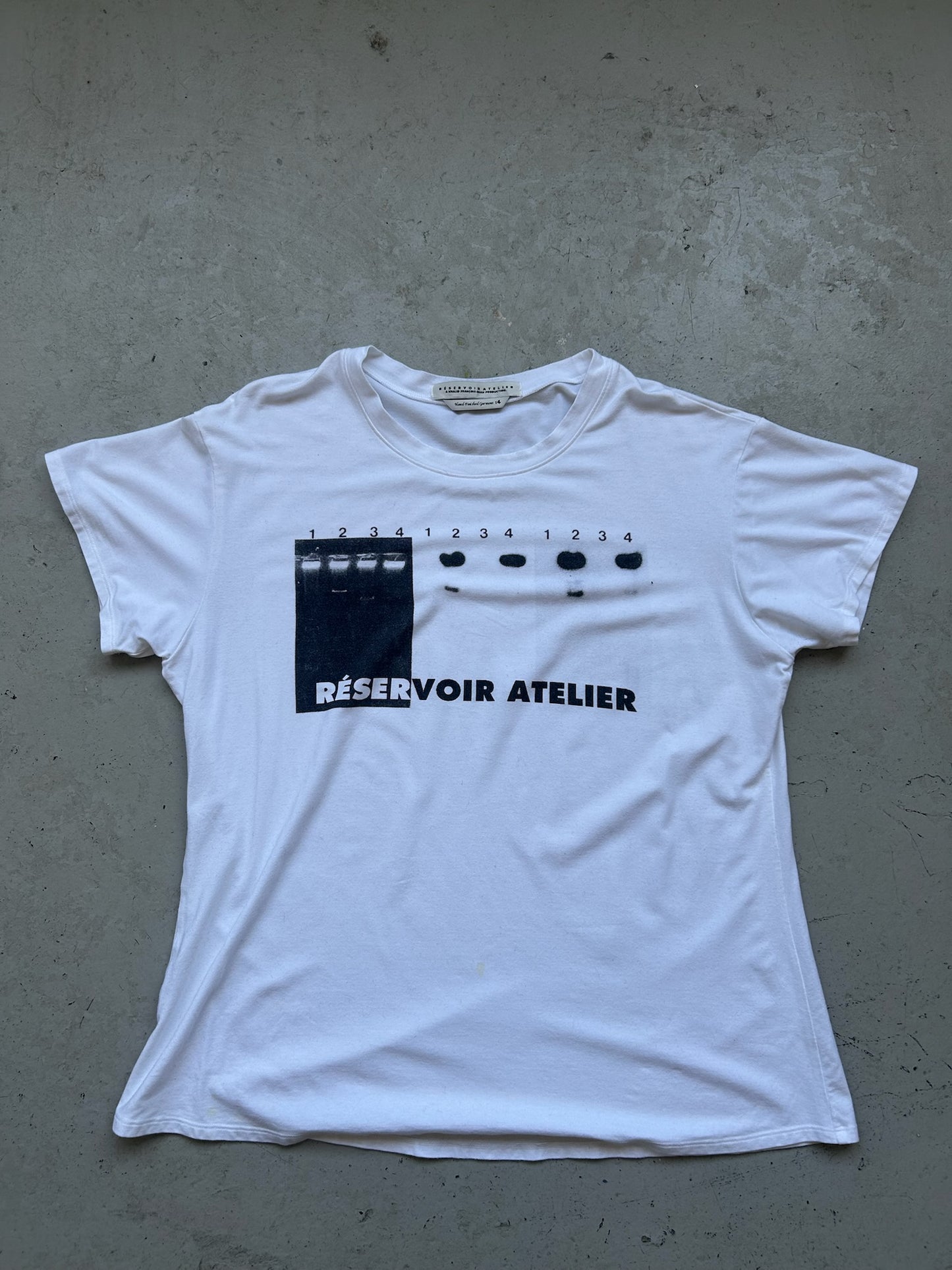 Réservoir Atelier White Graphic Short Sleeve (4)
