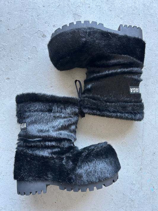 Balenciaga Black Alaska Fur Boot (42)
