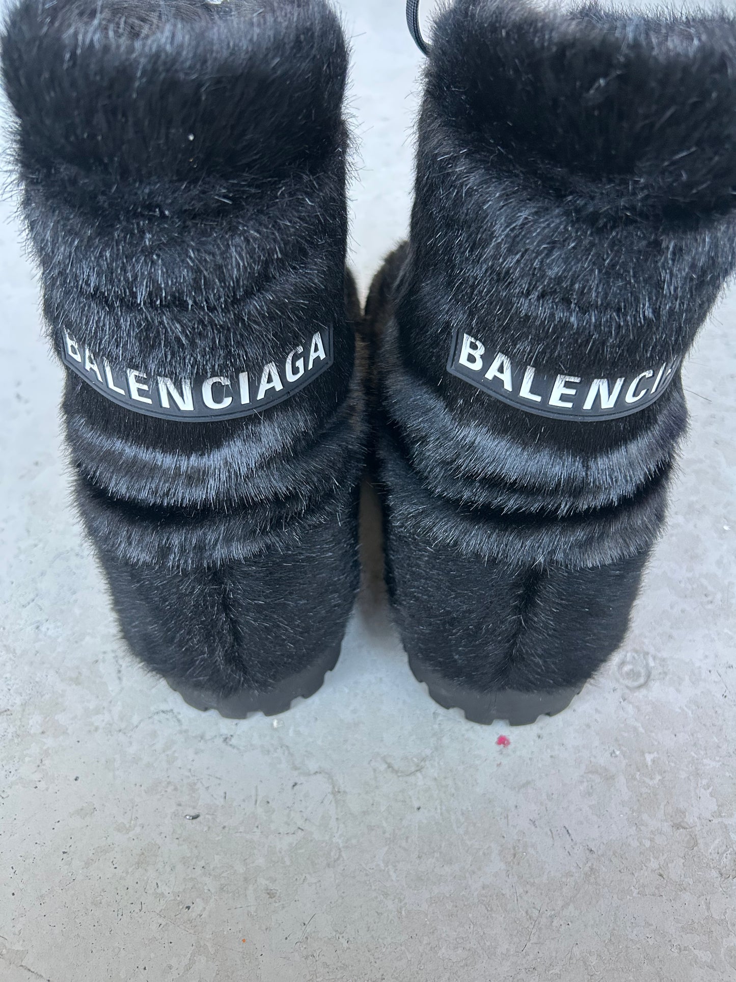 Balenciaga Black Alaska Fur Boot (42)